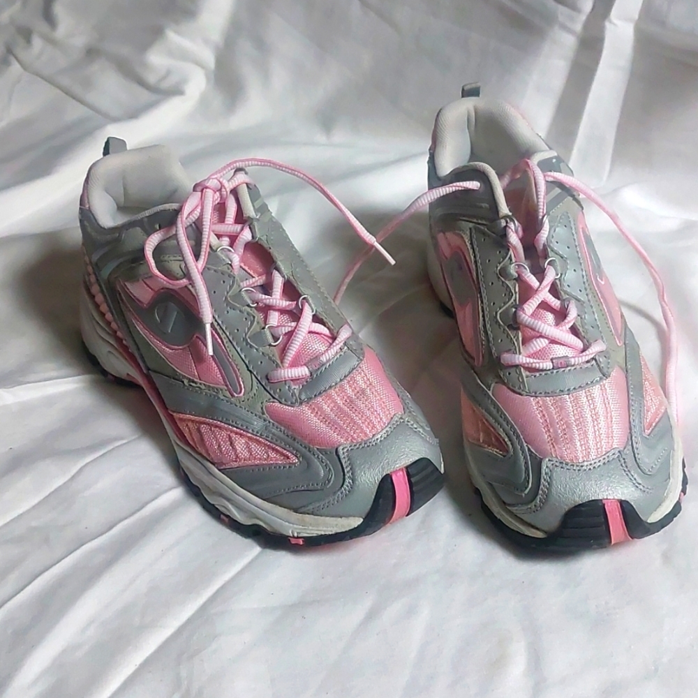 Champion sneakers, 11M